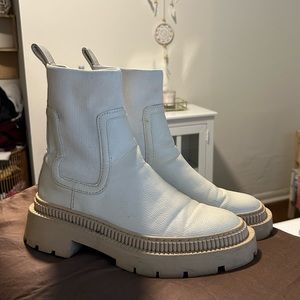 Women’s boots